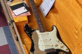 Fender Masterbuilt John Cruz 61 Stratocaster Ultimate Relic Black-3.jpg
